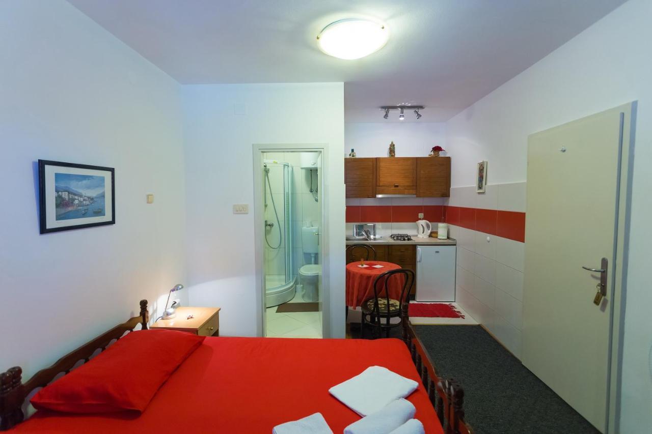 Studio Apartment Boksic Mlini Exteriör bild