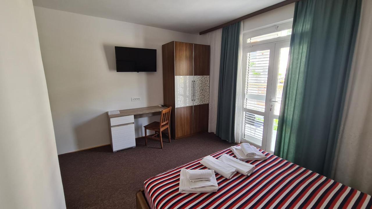 Studio Apartment Boksic Mlini Exteriör bild