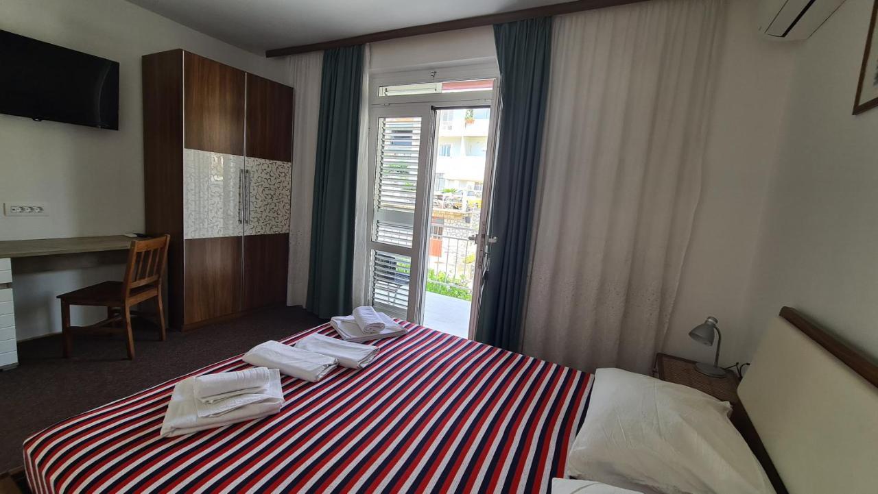 Studio Apartment Boksic Mlini Exteriör bild